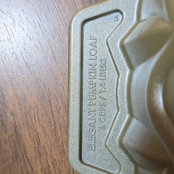 Nordicware Elegant Pumpkin Loaf Pan - Picture 3 of 8